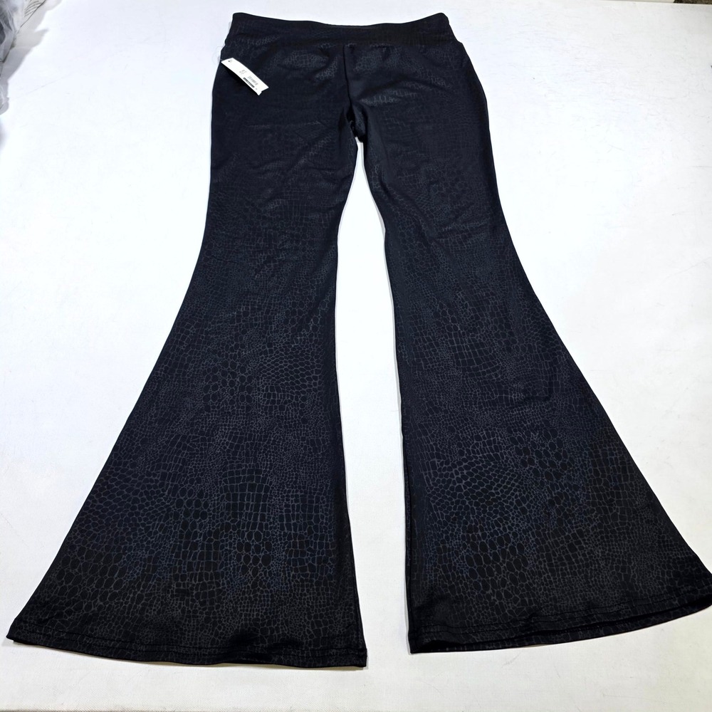 No Boundaries Flare Pants Womens XL 15-17 Black Snakeskin Print Bell Bottoms Y2K - Picture 2 of 9